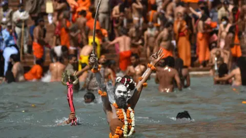 2 Nights 3 Days Kumbh Mela Package